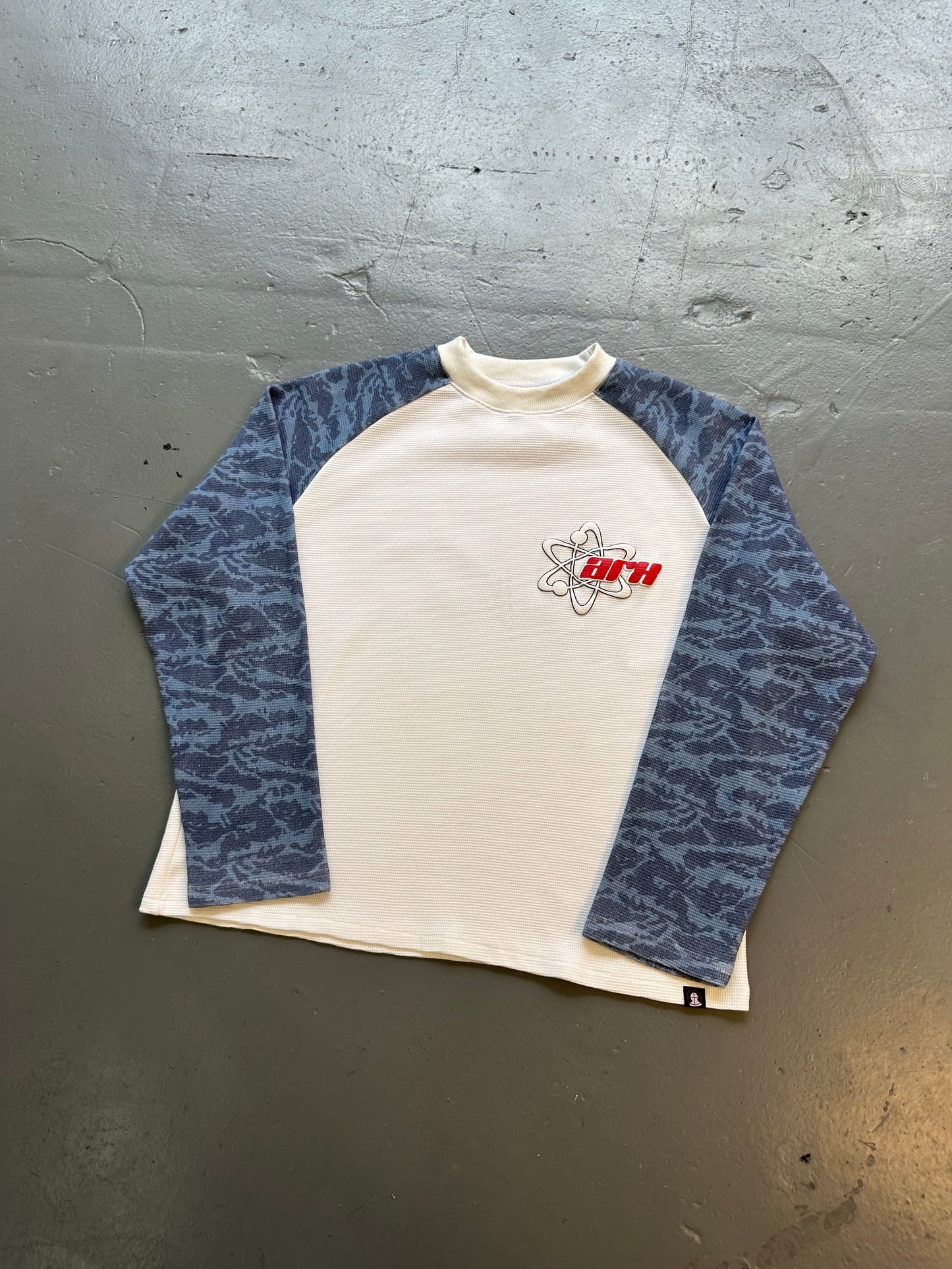 BLUE TIGER WAFFLE